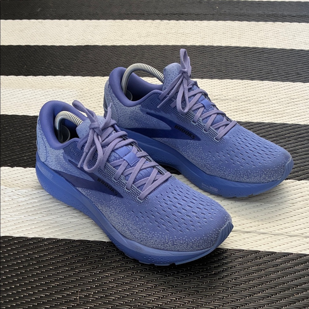 Brooks ghost 16 size 11.5
